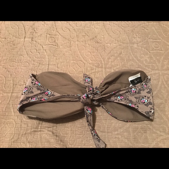 Volcom Strapless Bikini Top - Picture 2 of 2